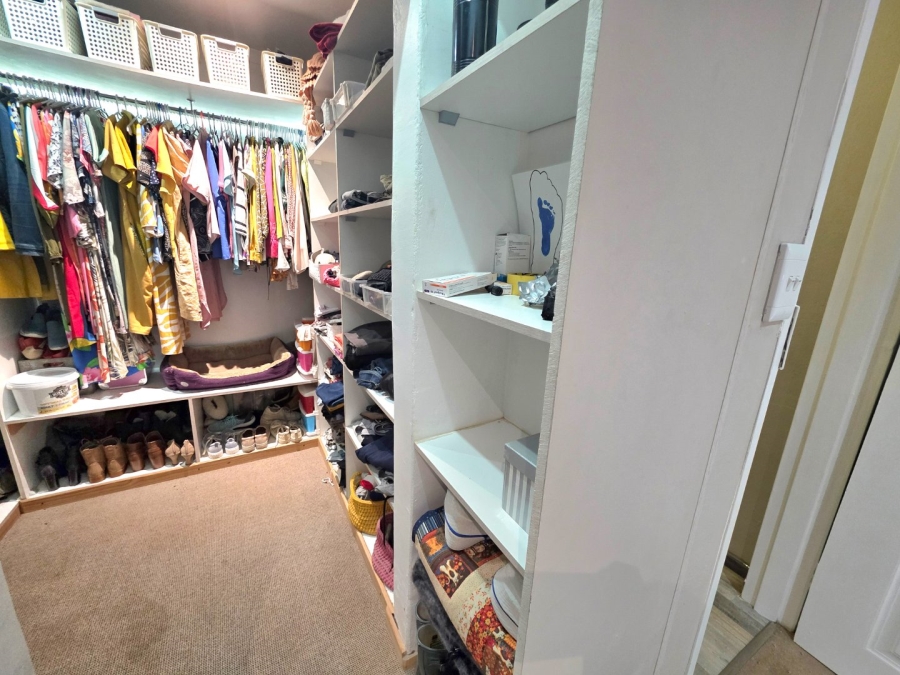 4 Bedroom Property for Sale in Hospitaalheuwel Free State